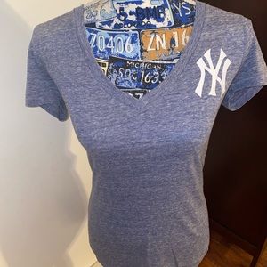 PINK Yankees shirt size S. NWOT. Never worn!